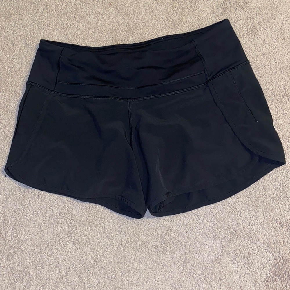 black lulu lemon shorts